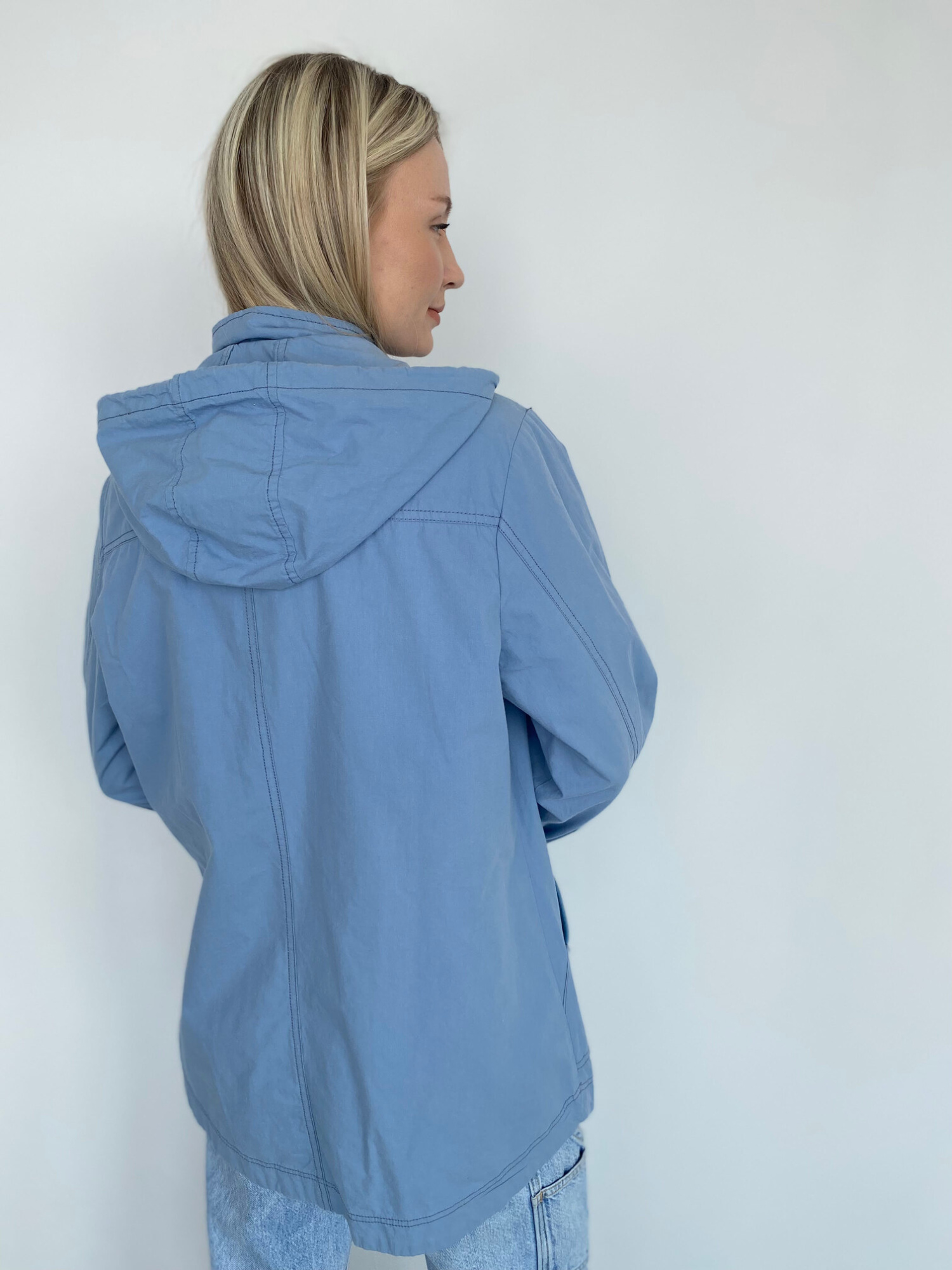 Женская ветровка из 100% дышащего хлопка на молнии, со съёмным капюшоном, голубой